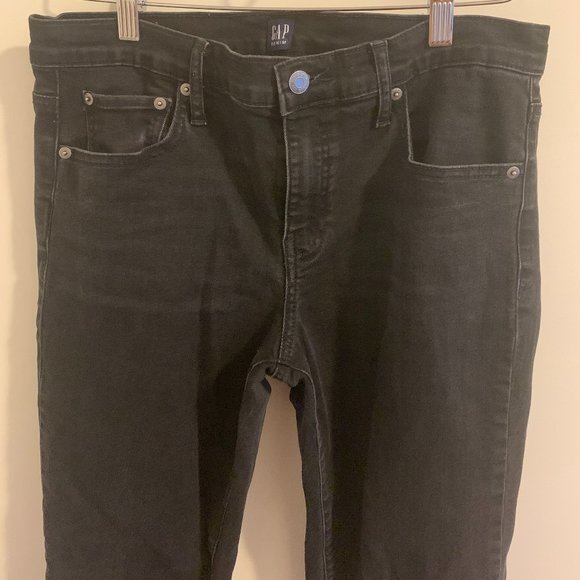 Gap Faded Black Straight Leg Jeans - Picture 2 of 3